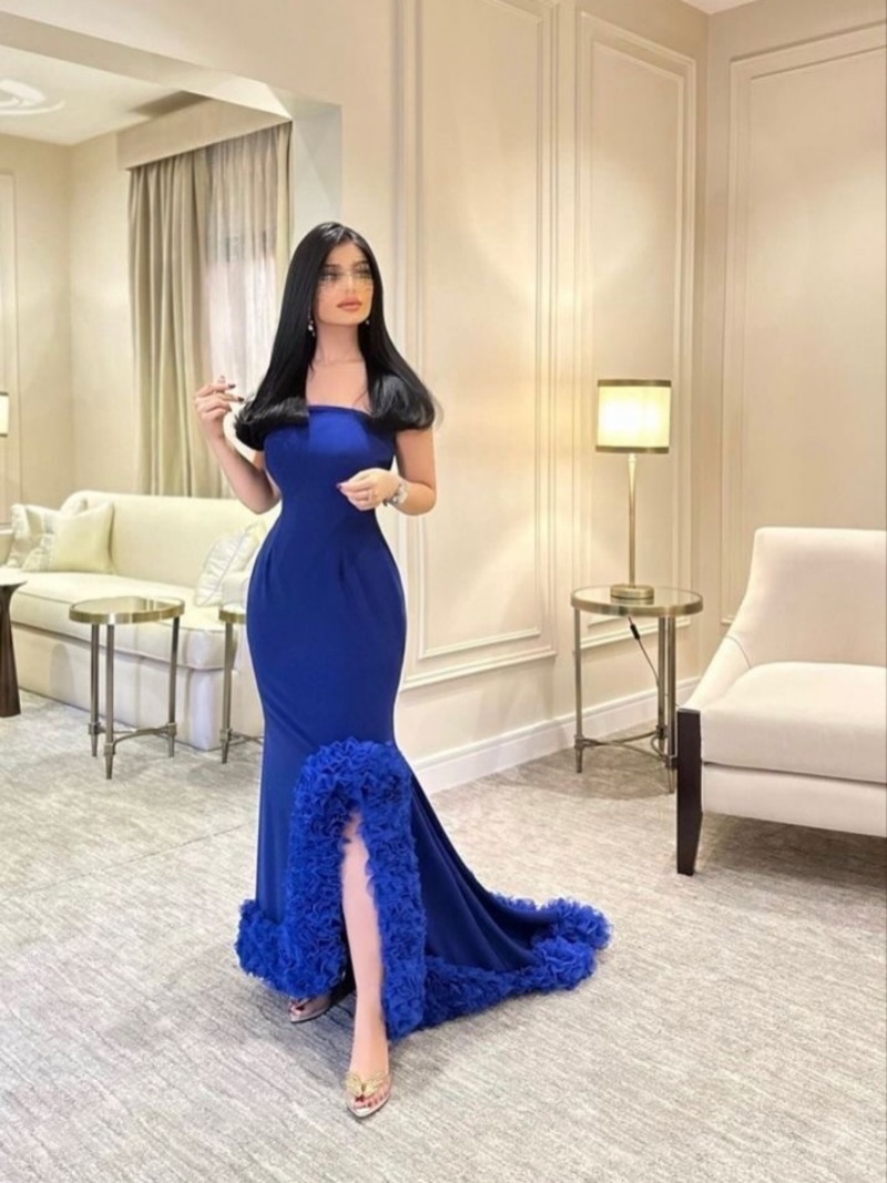 Elegant Satin Evening Gown Split - Abiti da Sera Eleganti e Lussuosi