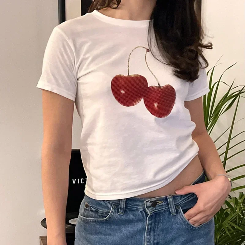 T-shirt Crop Top Estetico Esti - Y2K Graphic Baby Tee Crop recensione e prezzo